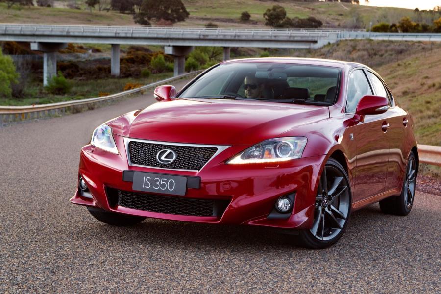 Lexus IS350 Sports Luxury 2011 года  (фото 8 из 13)